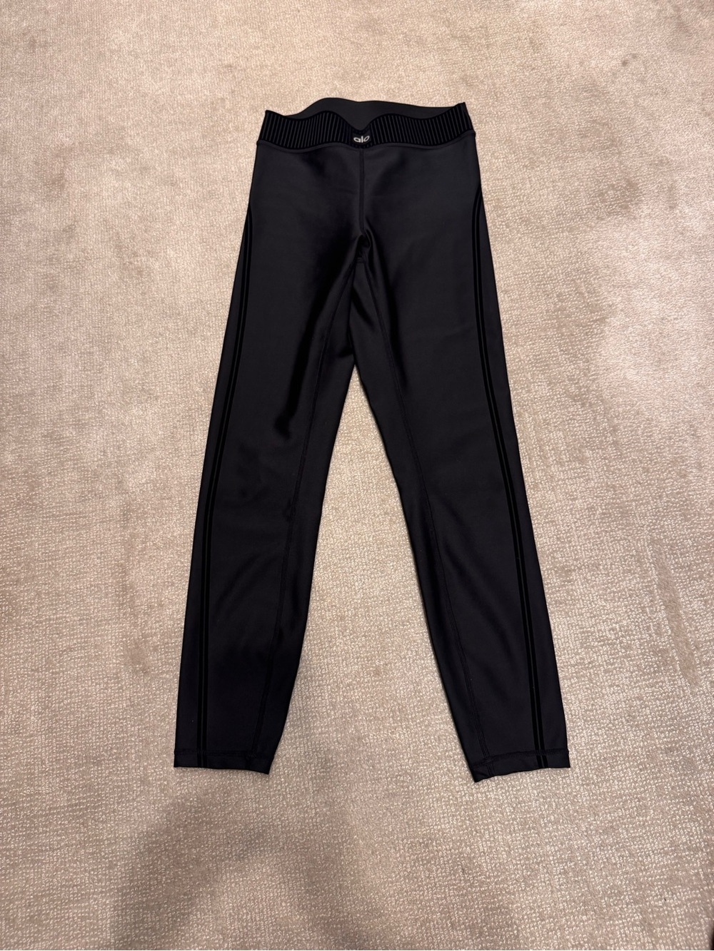 ALO Yoga Airlift Black High Waist 7/8 Line Up Leggings